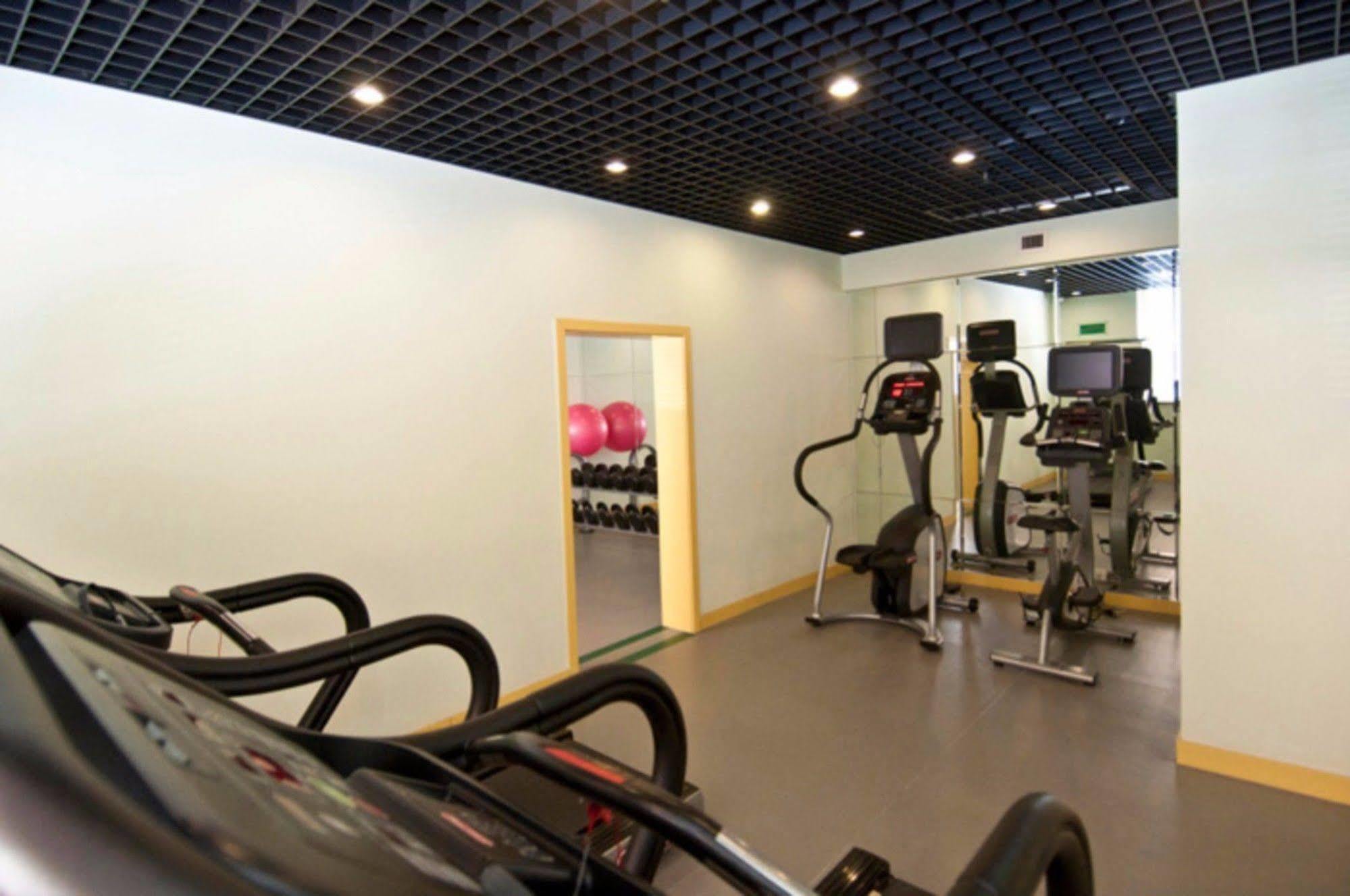 Holiday Inn Beijing Downtown Bagian luar foto