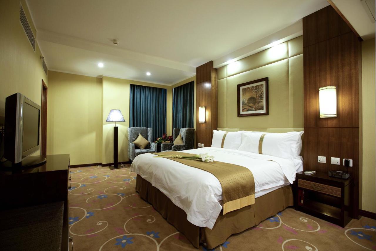 Holiday Inn Beijing Downtown Bagian luar foto