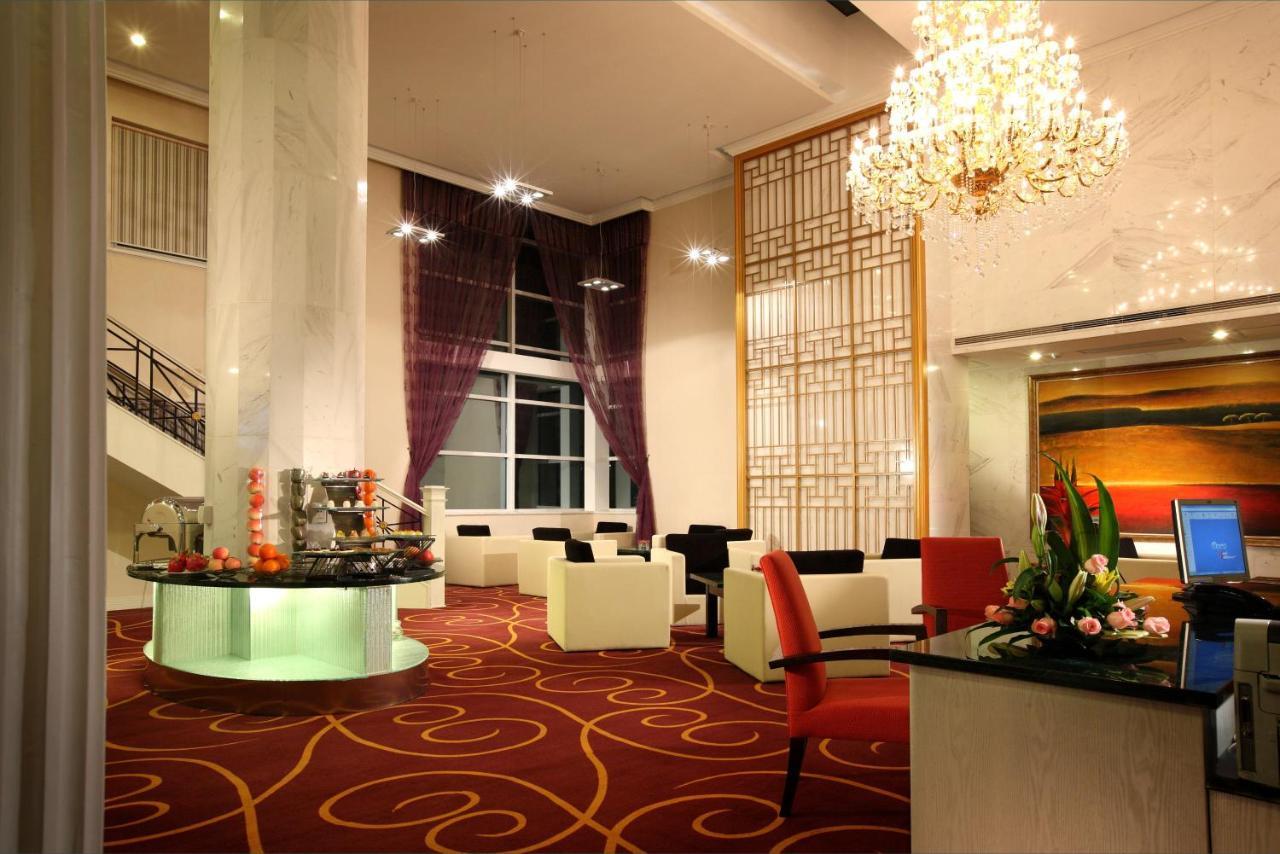 Holiday Inn Beijing Downtown Bagian luar foto